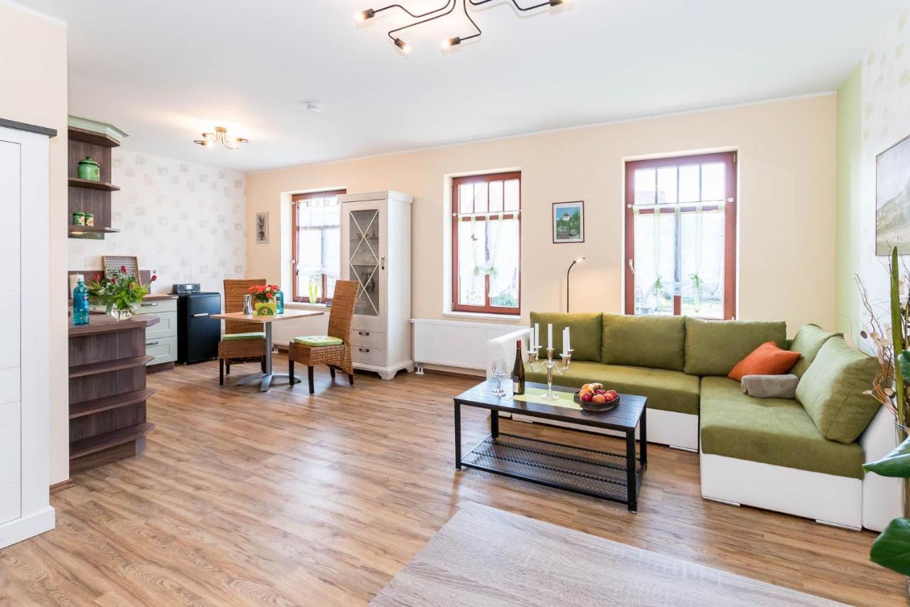 Weingut Pawis Appartements Freyburg Luaran gambar