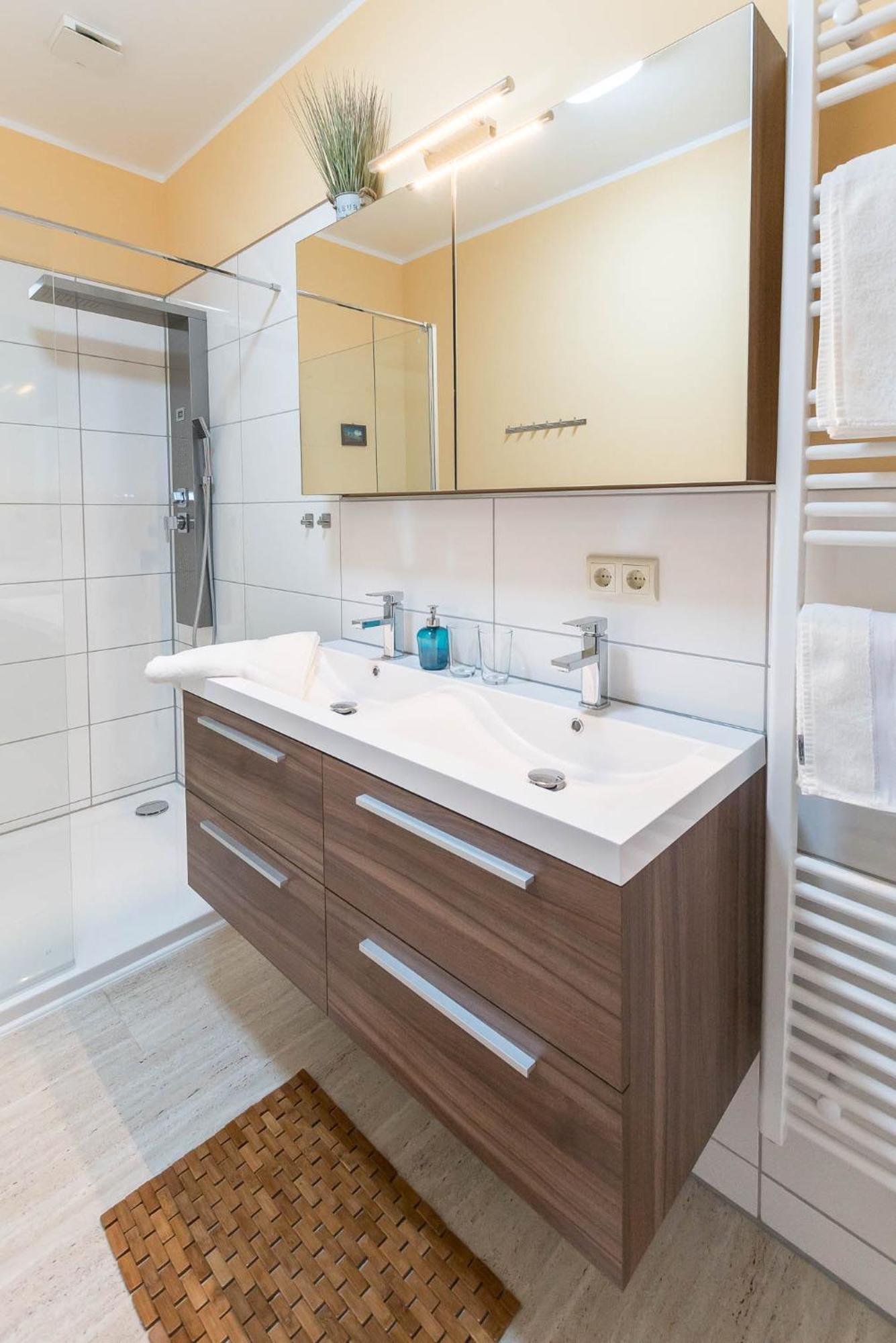 Weingut Pawis Appartements Freyburg Bilik gambar